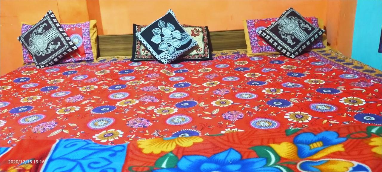 Maa Vaishno Guest House Varanasi Exterior foto